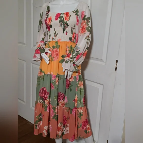 Love Colette Floral Smocked Midi Dress Size M Boho Cottagecore - Picture 11 of 12